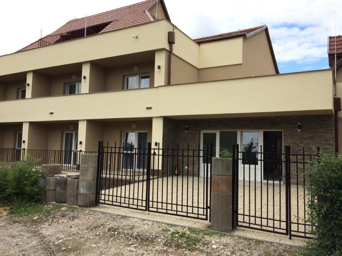 Appartement Harmonia Panzio à Bogács Extérieur photo