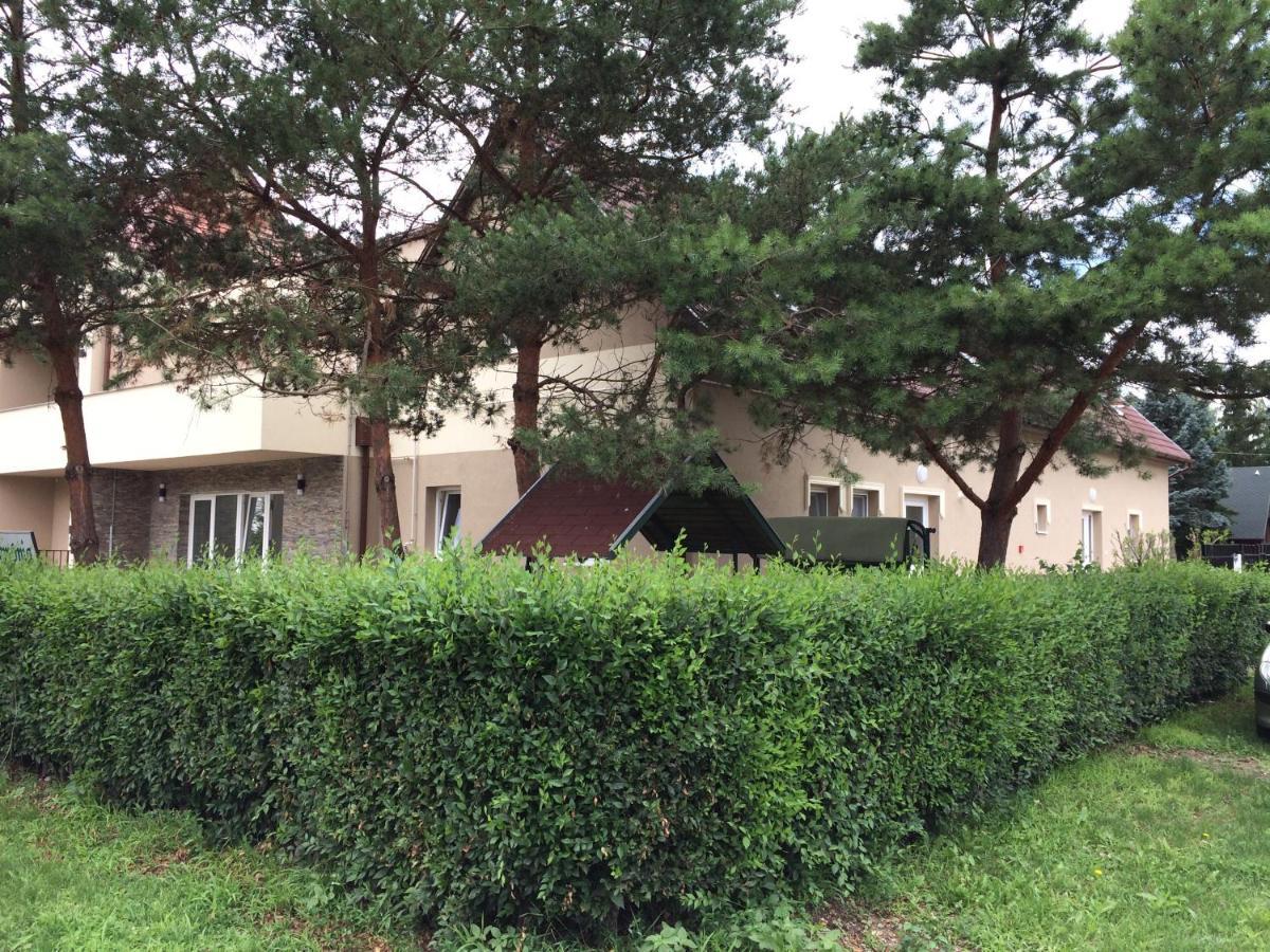 Appartement Harmonia Panzio à Bogács Extérieur photo