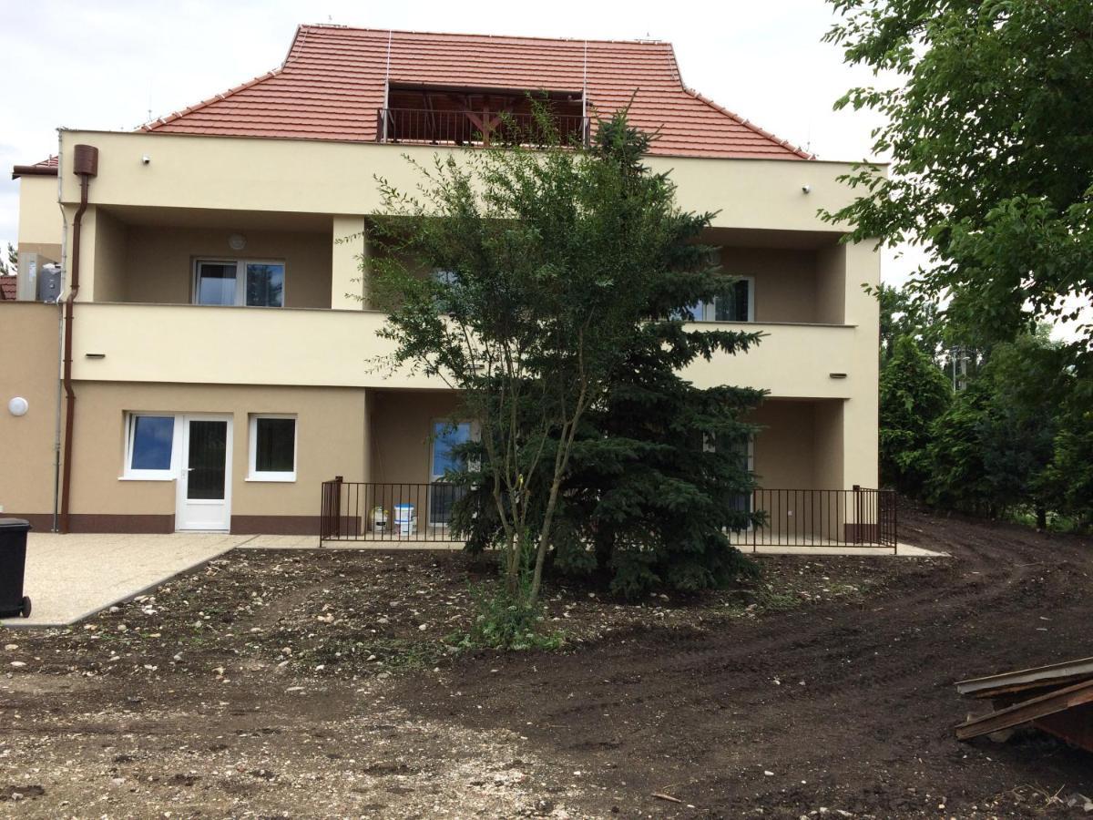 Appartement Harmonia Panzio à Bogács Extérieur photo