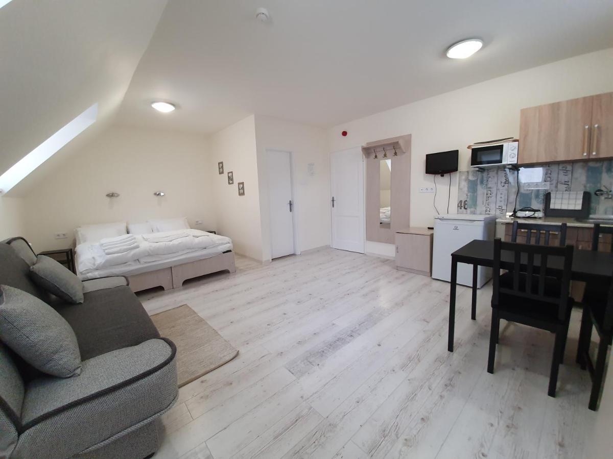 Appartement Harmonia Panzio à Bogács Extérieur photo
