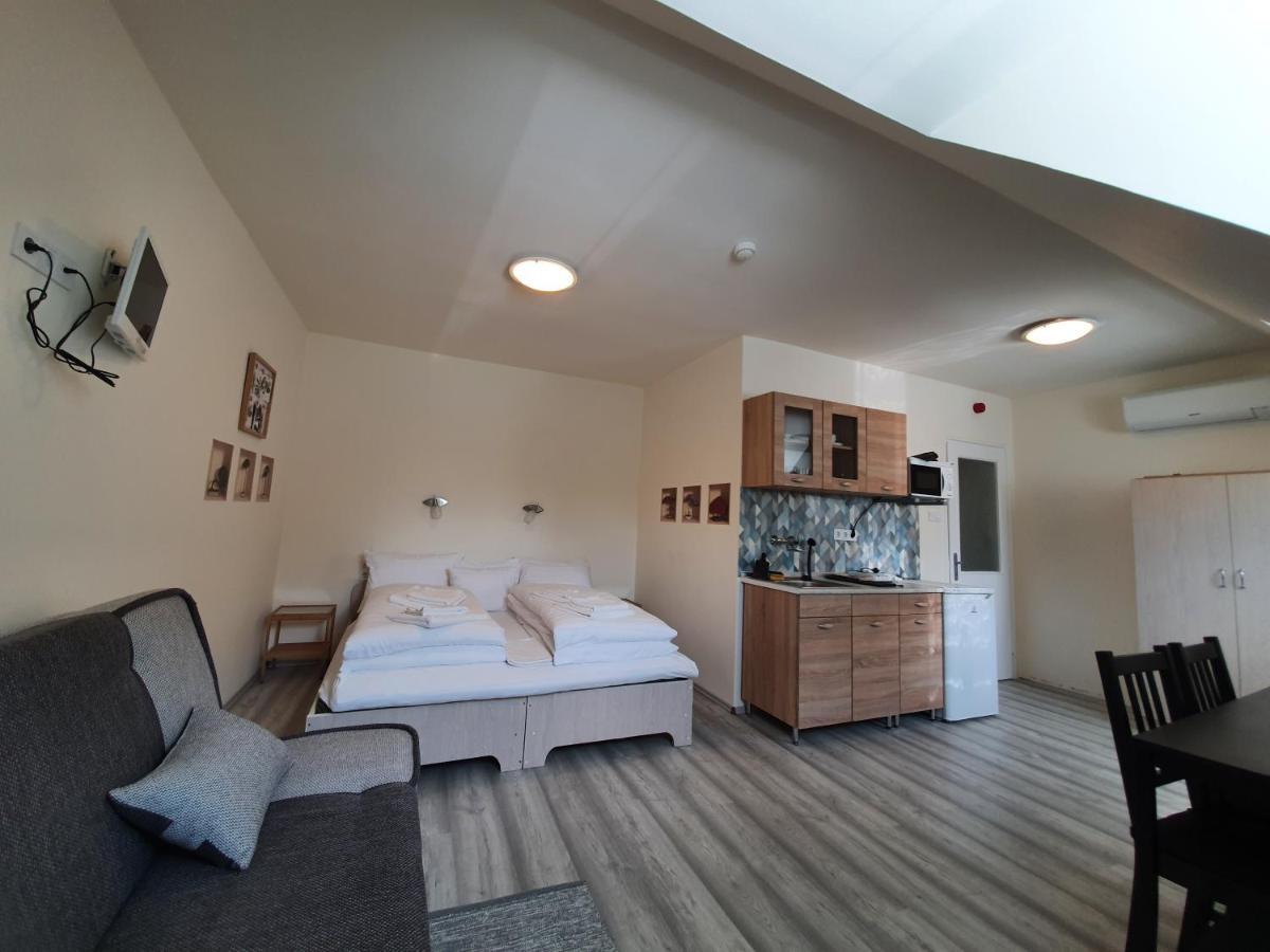 Appartement Harmonia Panzio à Bogács Extérieur photo